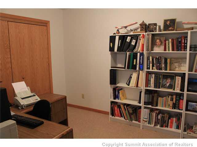 1708 Red Hawk Road Silverthorne, CO 80498 - Photo 14 of 20 Gallery Image 14