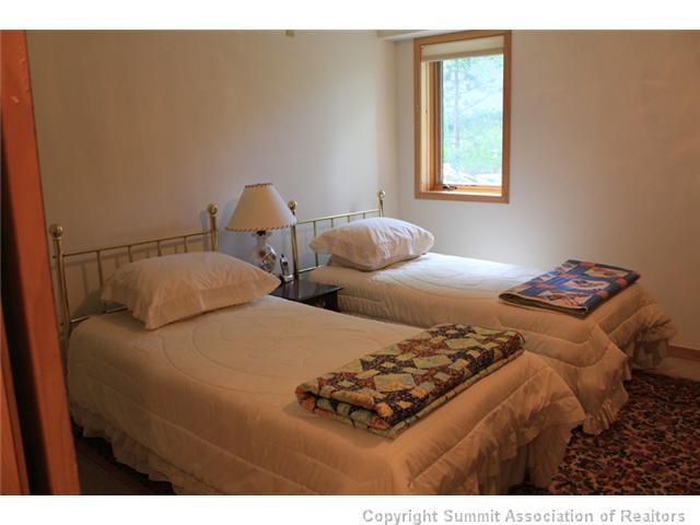 1708 Red Hawk Road Silverthorne, CO 80498 - Photo 15 of 20 Gallery Image 15