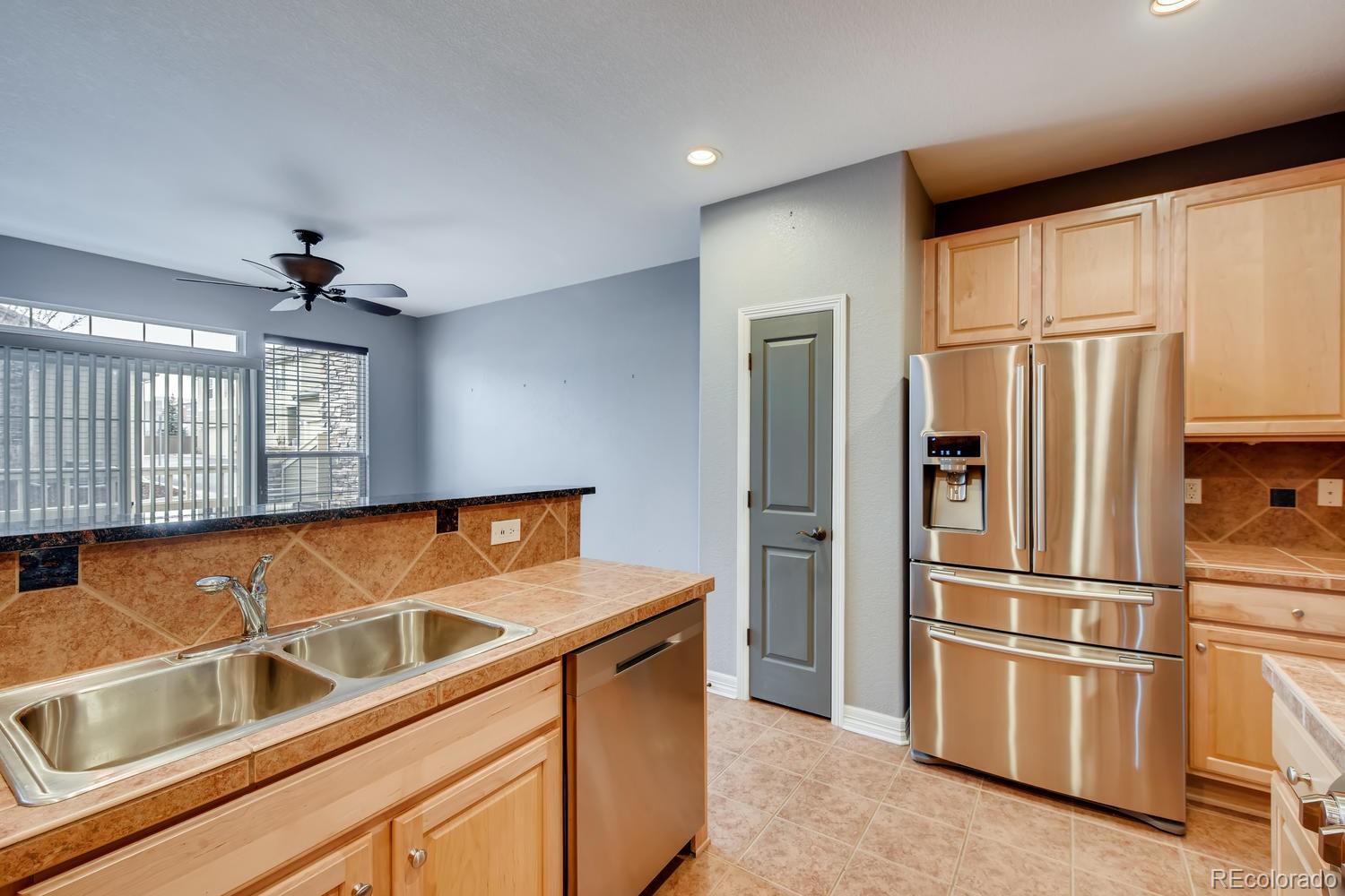 8920 Tappy Toorie Place Highlands Ranch, CO 80129 - Photo 11 of 28 Gallery Image 11