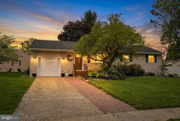 $499,000 | 4 Running Brook Road, Ewing, NJ 08638