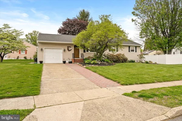 $499,000 | 4 Running Brook Road, Ewing, NJ 08638