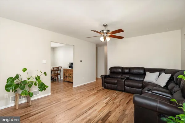 $499,000 | 4 Running Brook Road, Ewing, NJ 08638