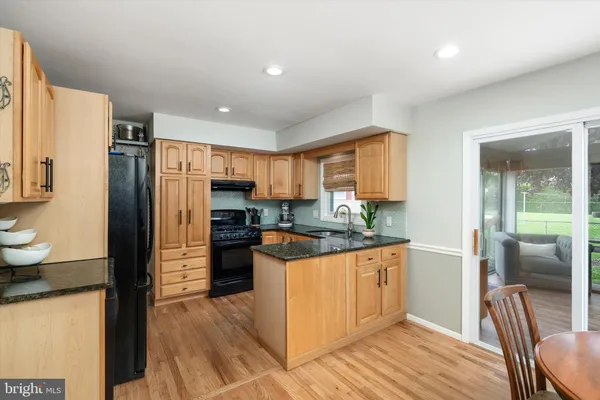 $499,000 | 4 Running Brook Road, Ewing, NJ 08638