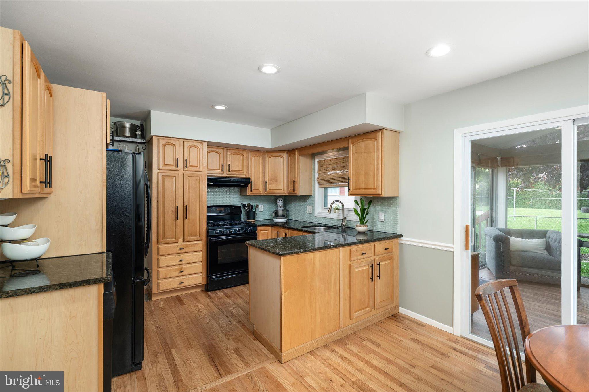 4 Running Brook Road Ewing, NJ 08638 - Photo 10 of 26 Kitchen
