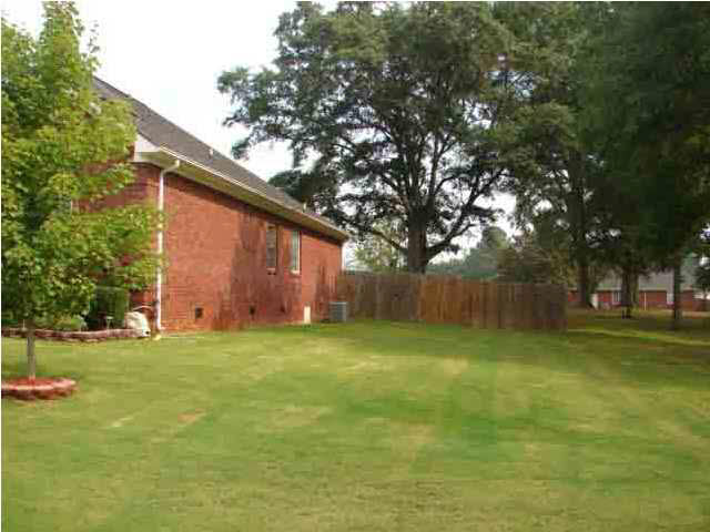 1191 Buckelew Bridge Road Anniston, AL 36207 - Photo 2 of 23