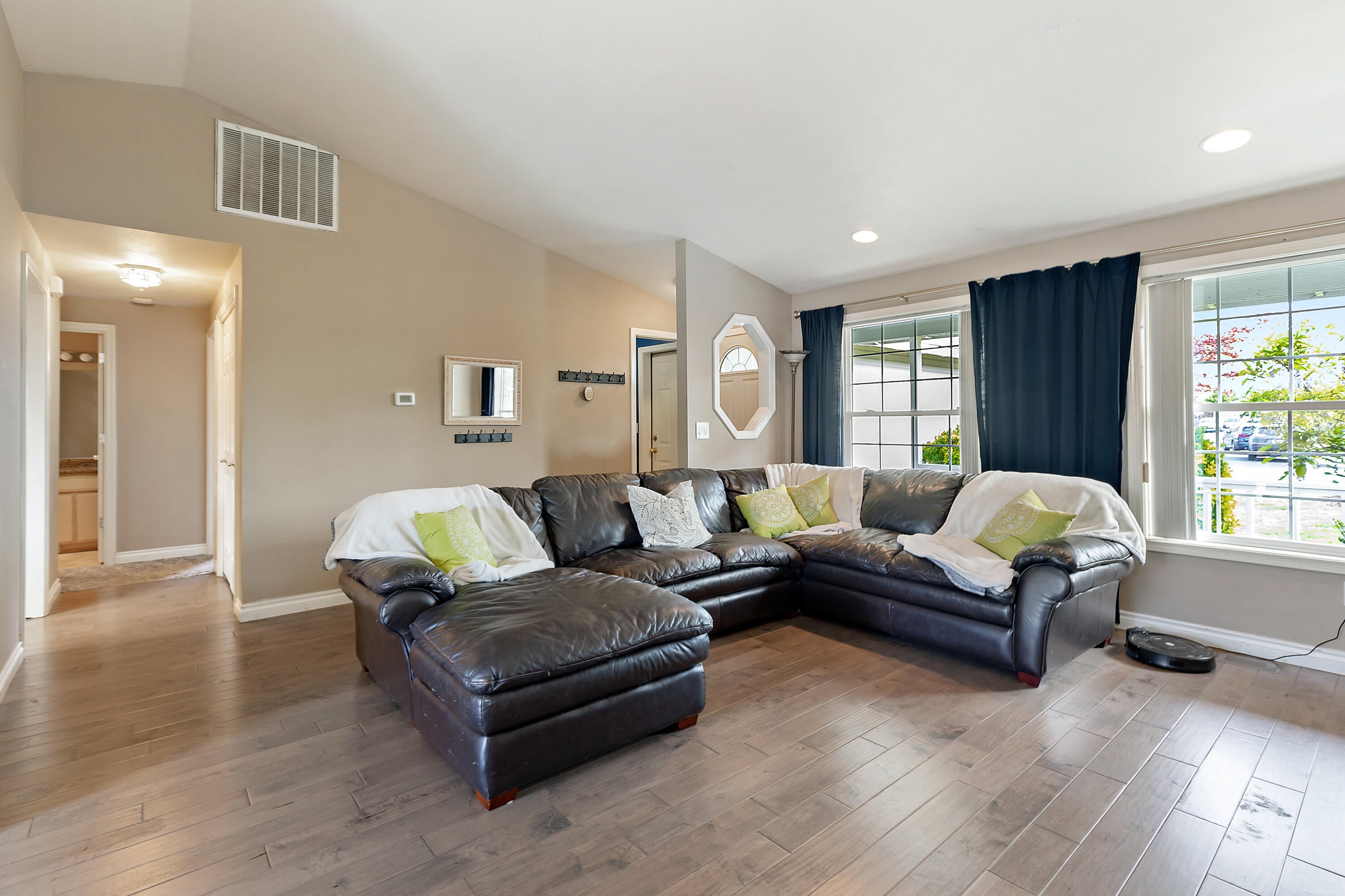 403 Mace Road Medford, OR 97501 - Photo 4 of 33 BB