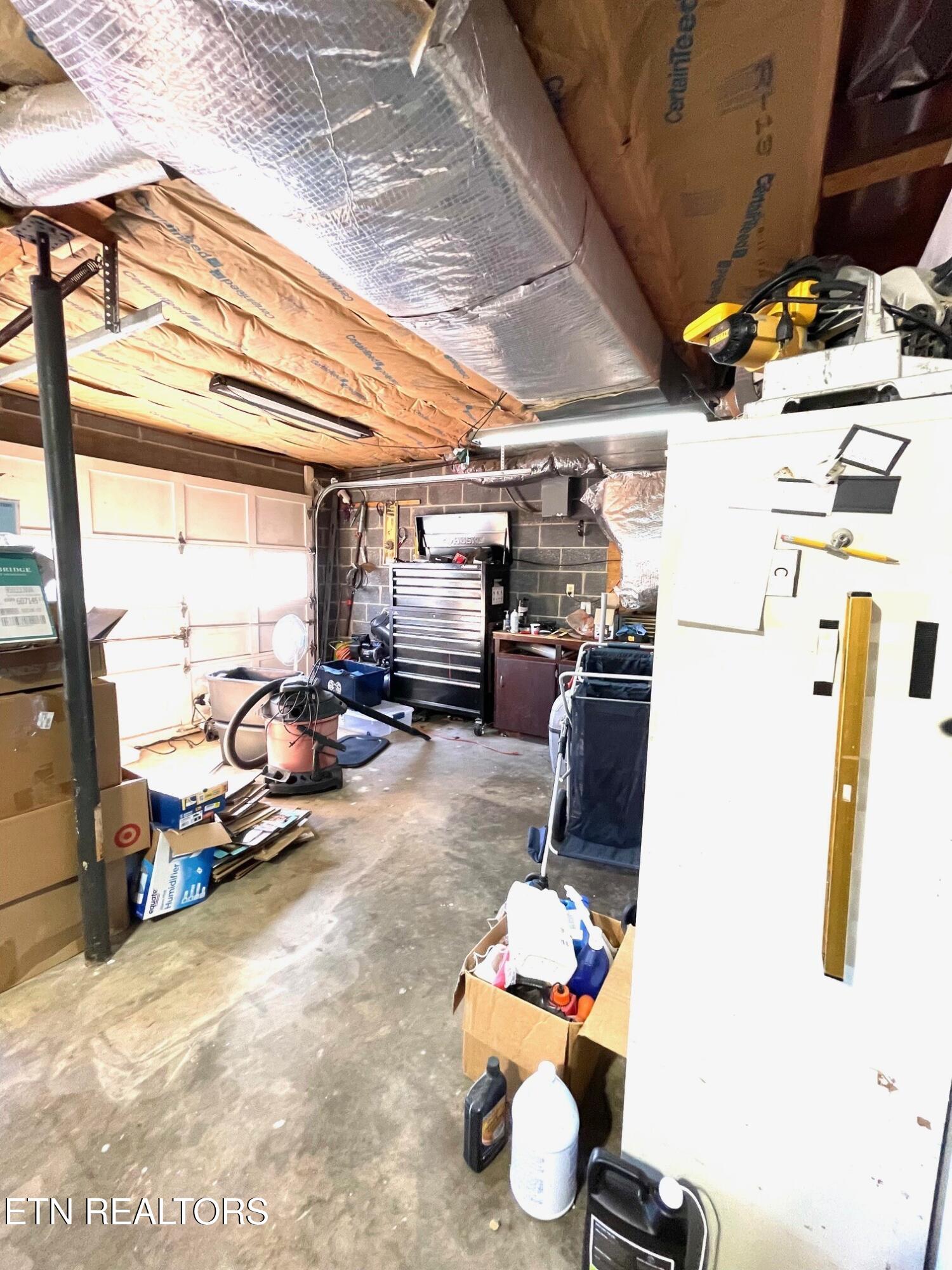 4648 Robindale Road Knoxville, TN 37921 - Photo 37 of 49 thumbnail_IMG_3073