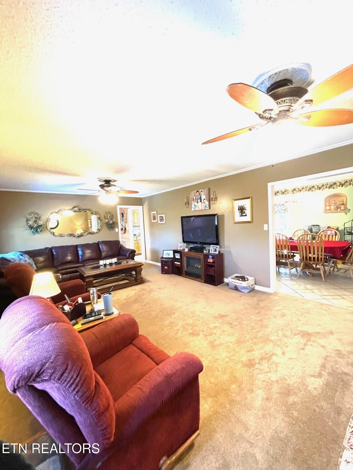 4648 Robindale Road Knoxville, TN 37921 - Photo 9 of 49 thumbnail_IMG_3075