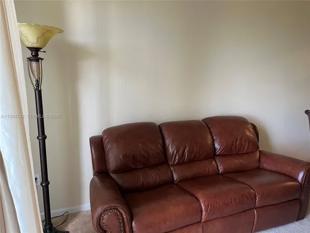 $2,500 | 3500 Oaks Clubhouse Drive, Unit 308, Pompano Beach, FL 33069