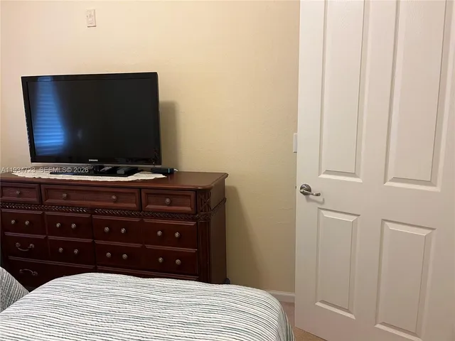 $2,500 | 3500 Oaks Clubhouse Drive, Unit 308, Pompano Beach, FL 33069