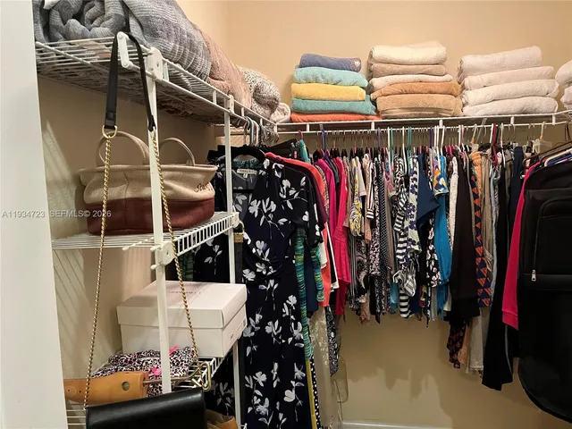 $2,500 | 3500 Oaks Clubhouse Drive, Unit 308, Pompano Beach, FL 33069