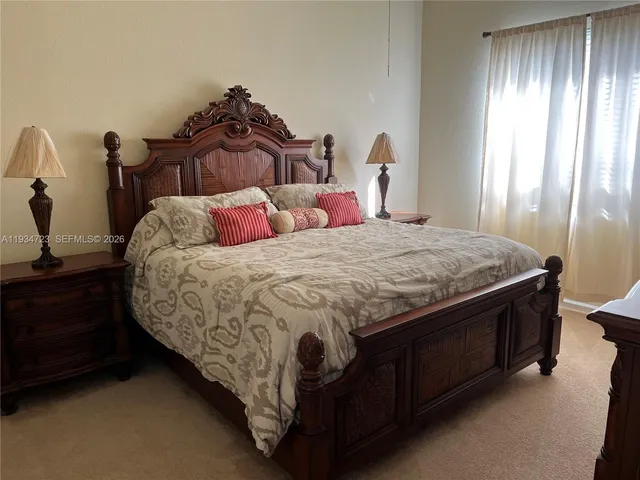 $2,500 | 3500 Oaks Clubhouse Drive, Unit 308, Pompano Beach, FL 33069