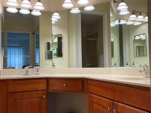 $2,500 | 3500 Oaks Clubhouse Drive, Unit 308, Pompano Beach, FL 33069