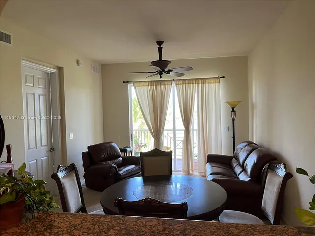 $2,500 | 3500 Oaks Clubhouse Drive, Unit 308, Pompano Beach, FL 33069