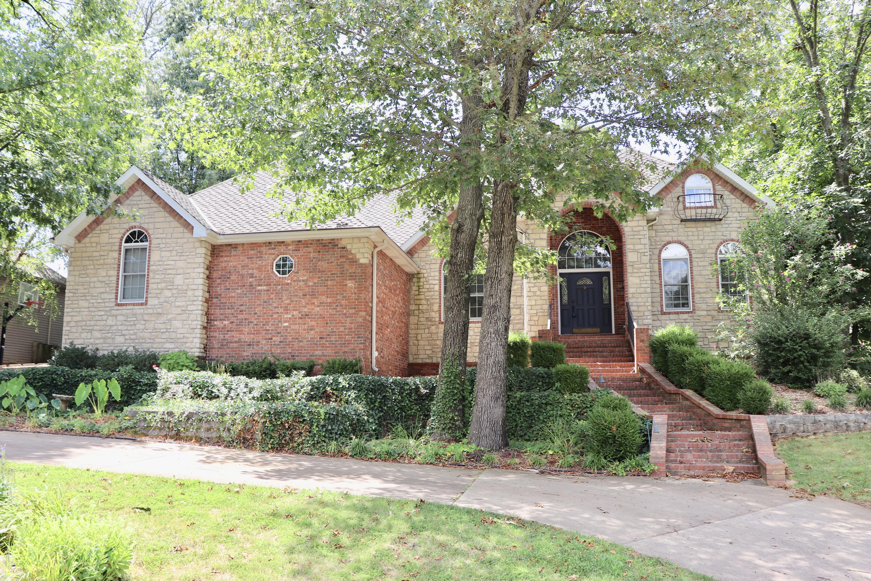 846 East Doubletree Lane Springfield, MO 65810 - Photo 1 of 1 fullsizeoutput_2ab7