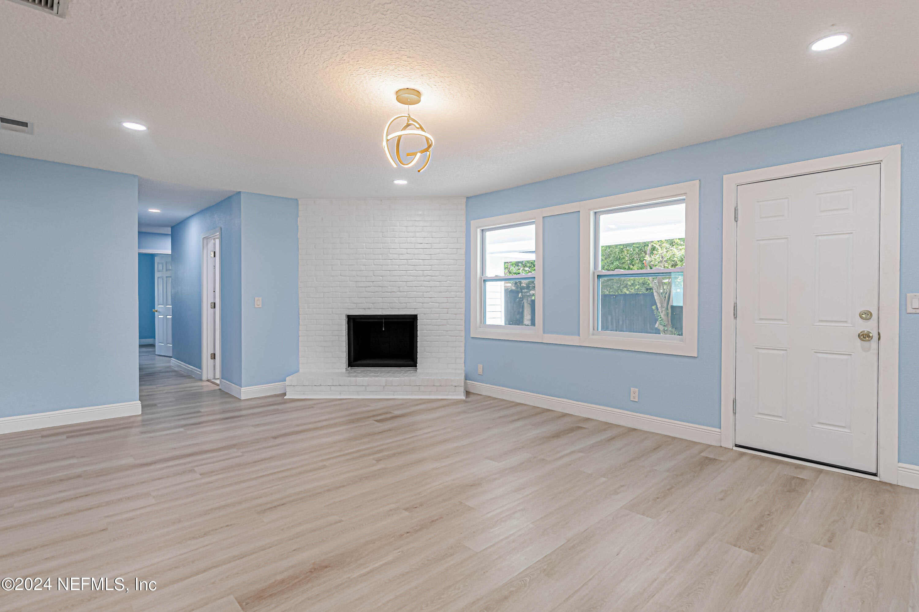 7557 Holiday Road South Jacksonville, FL 32216 - Photo 20 of 47 Family Room 4th View