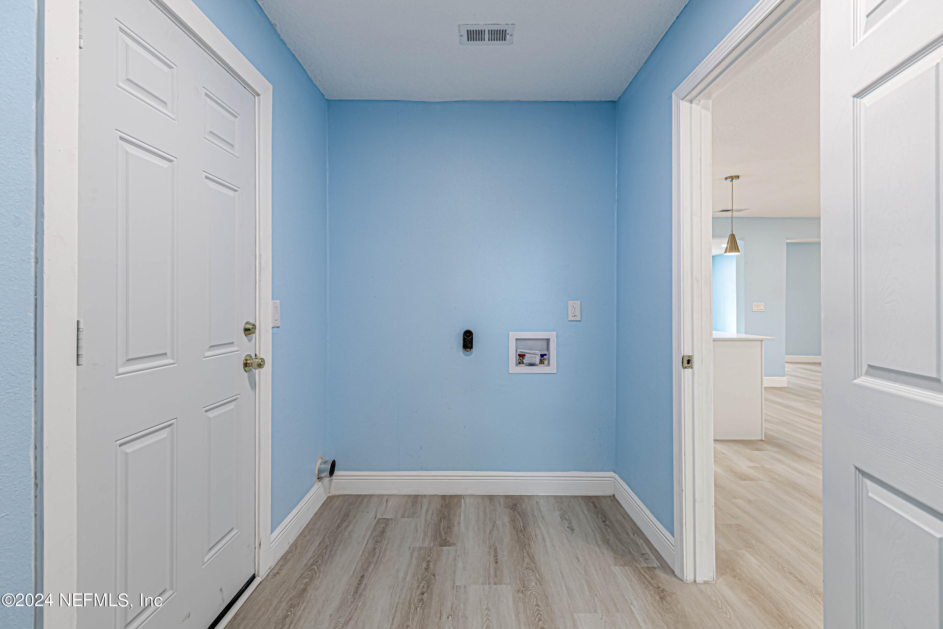 7557 Holiday Road South Jacksonville, FL 32216 - Photo 39 of 47 Laundry Room
