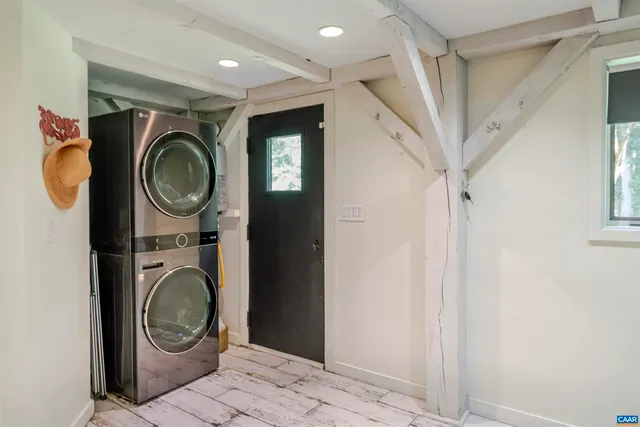 a view of washer and dryer