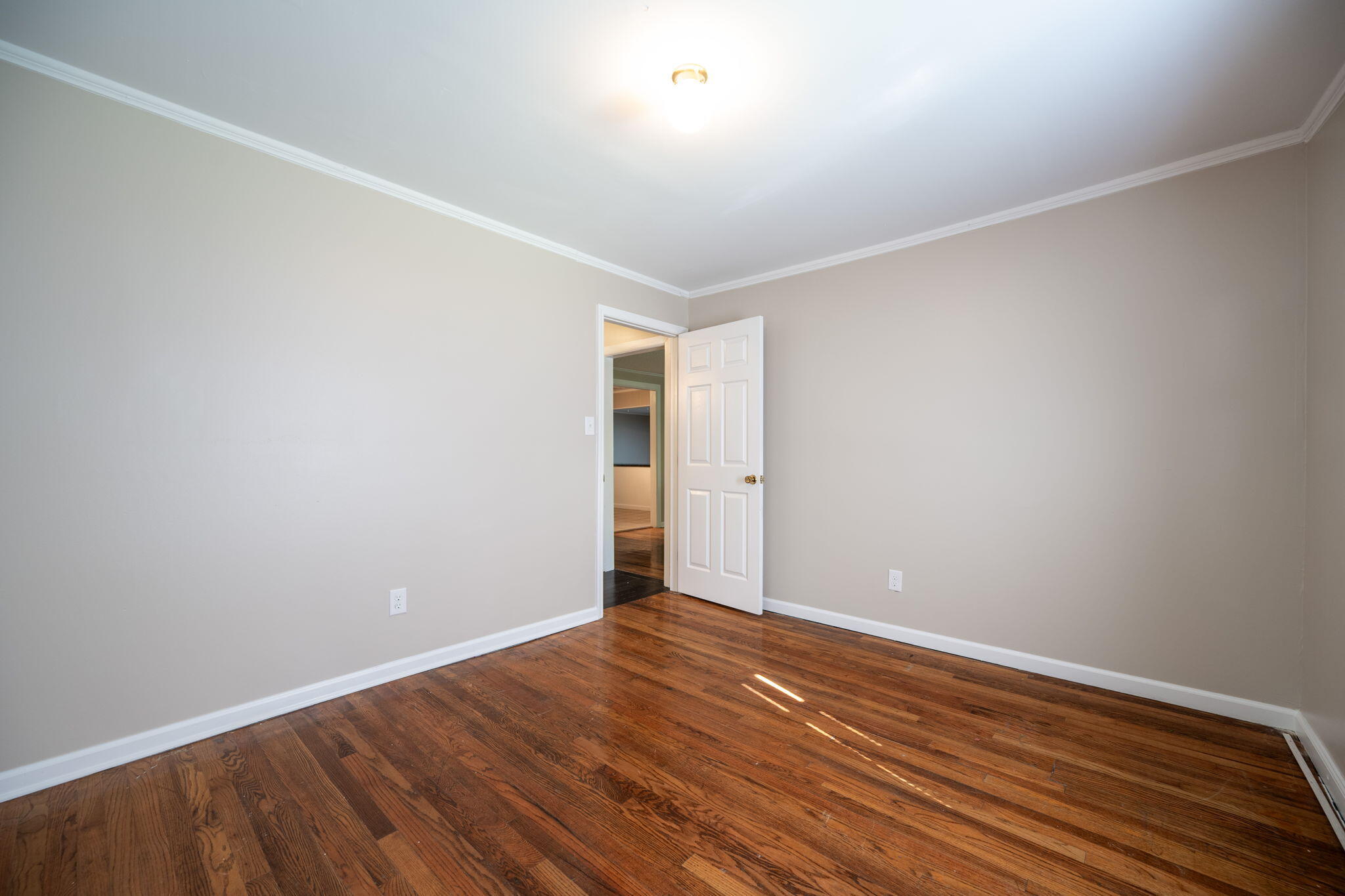 1015 Shallowford Road Chattanooga, TN 37411 - Photo 13 of 20 9-web-or-mls-DSC_8977