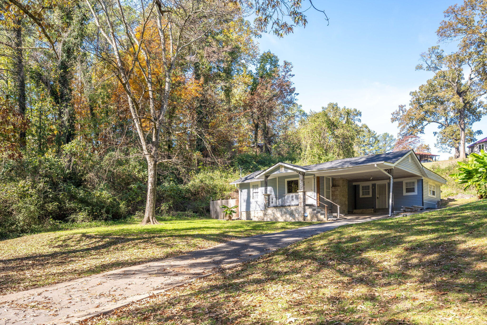 1015 Shallowford Road Chattanooga, TN 37411 - Photo 2 of 20 2-web-or-mls-DSC_8964