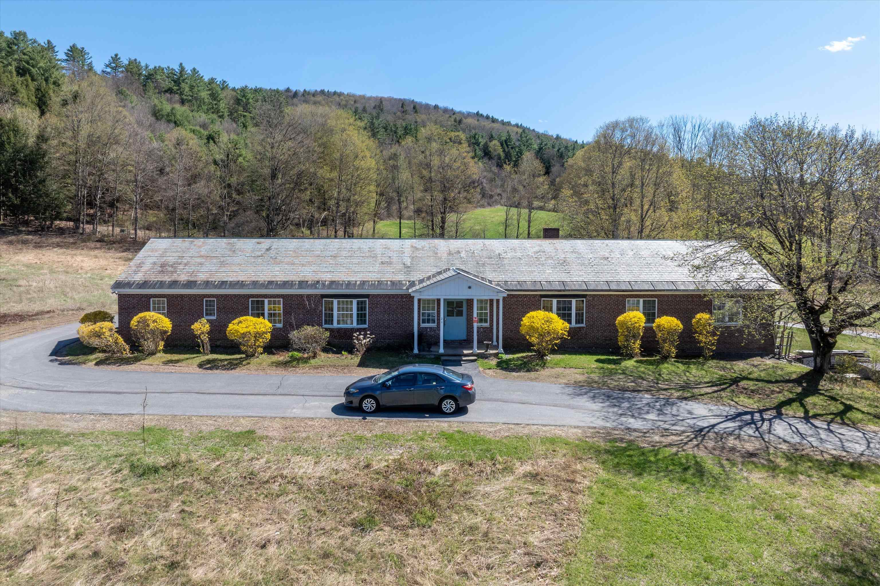 14 Westminster Street Rockingham, VT 05101 - Photo 28 of 39