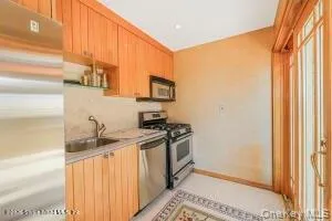 $7,188,888 | 50 Wakefield | Eltingville