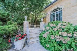 $7,188,888 | 50 Wakefield | Eltingville