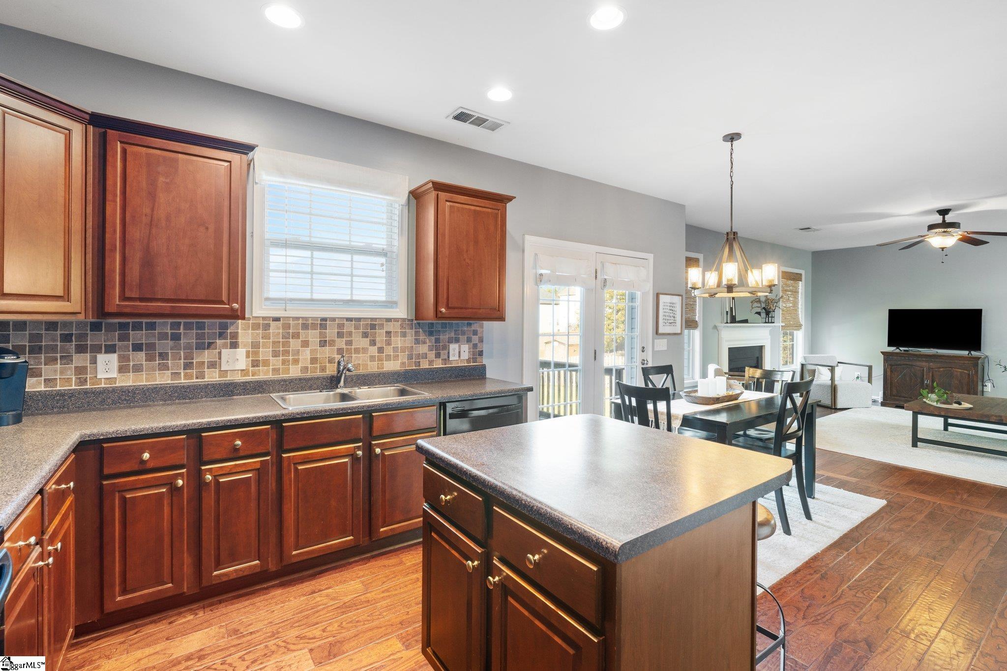 6 Fire Island Way Greenville, SC 29607 - Photo 19 of 45 Gallery Image 19