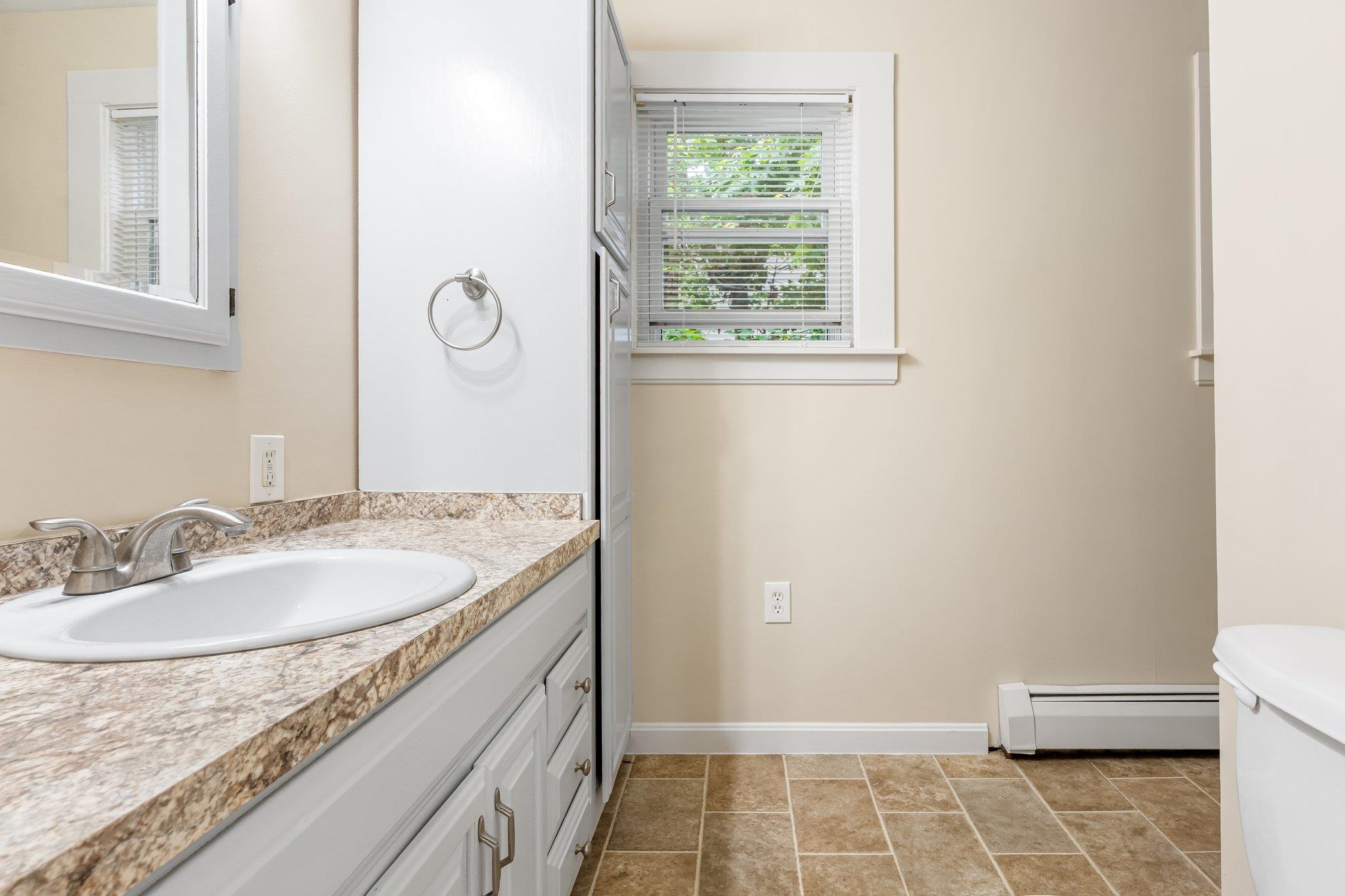 63 Hall Street Manchester, NH 03103 - Photo 29 of 59 Gallery Image 29