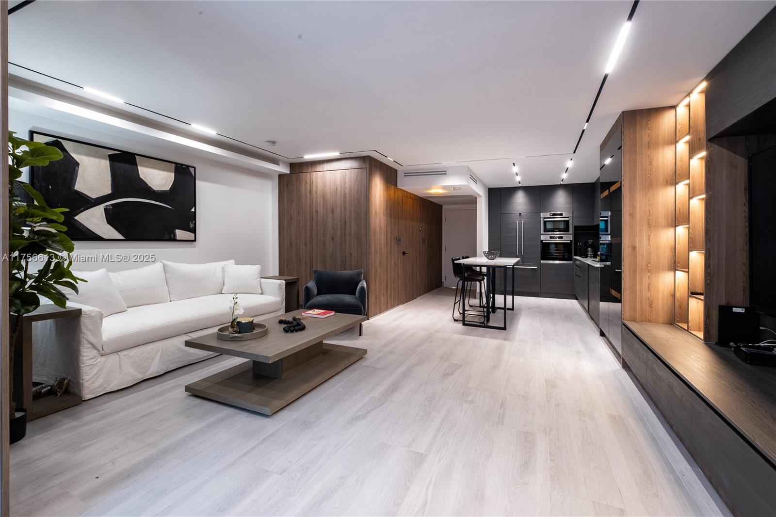 2301 Collins Avenue, Unit 432 Miami Beach, FL 33139 - Photo 2 of 40