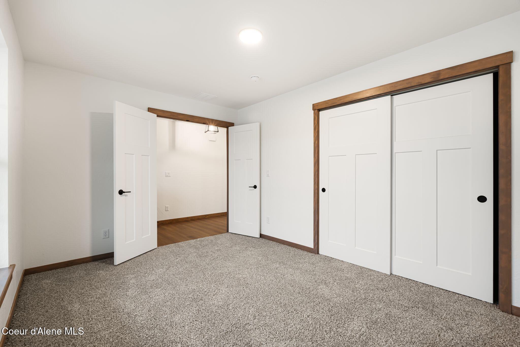 2224 Maverick Court Sandpoint, ID 83864 - Photo 14 of 33 14_A7407908