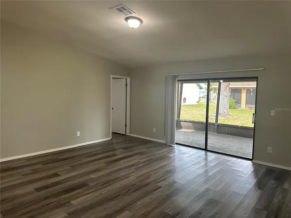 $2,900 | 3935 105th Avenue North, Clearwater, FL 33762