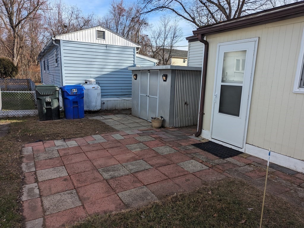 69 Mobile Home Way Springfield, MA 01119 - Photo 37 of 42 Gallery Image 37