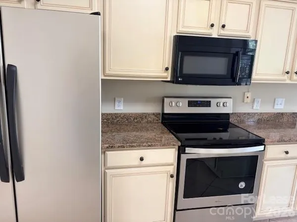 $2,740 | 2515 Stirrup Ridge Lane, Charlotte, NC 28270
