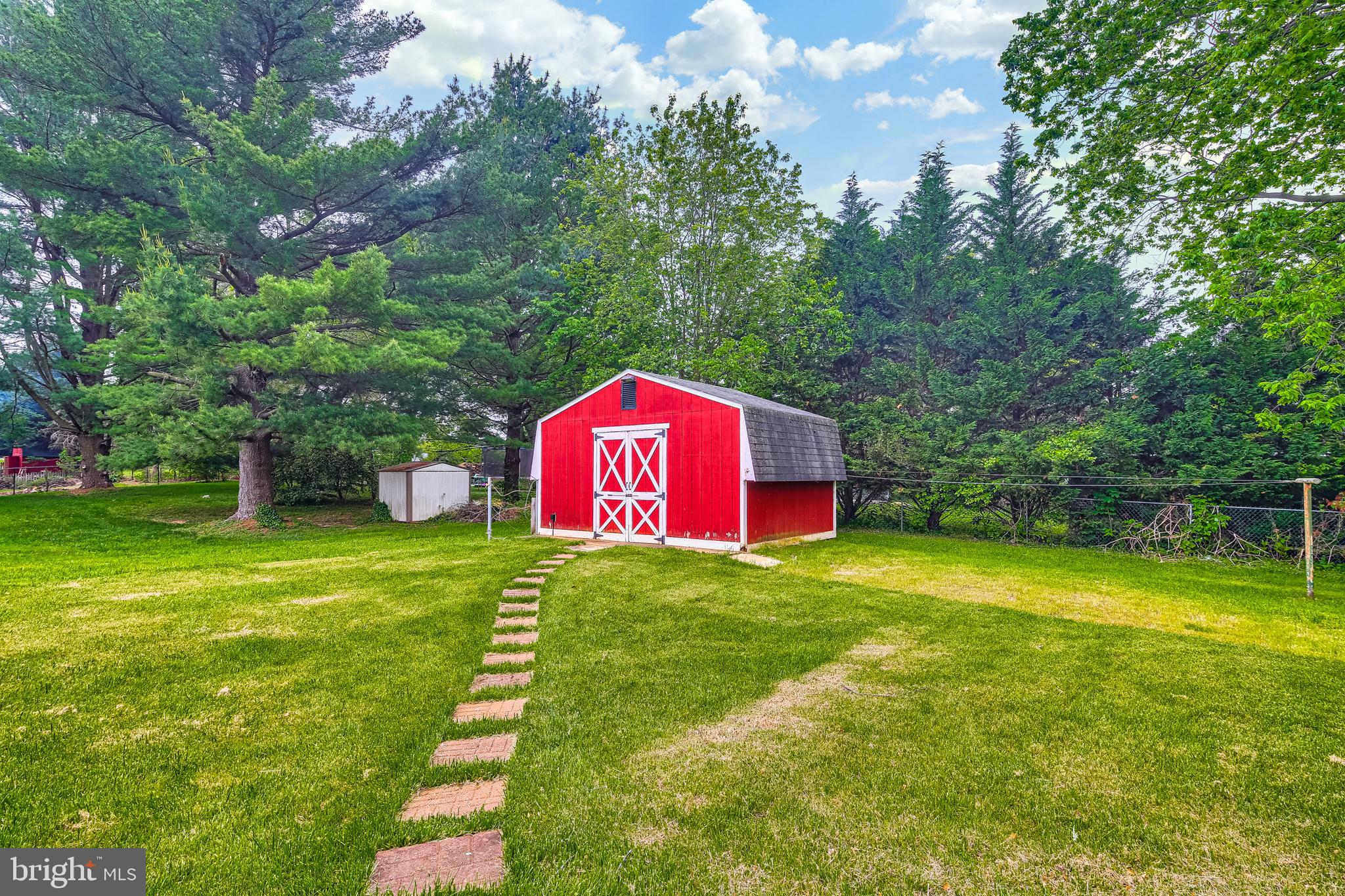 9736 Clover Heights Road Hagerstown, MD 21740 - Photo 21 of 23 Oversize Shed