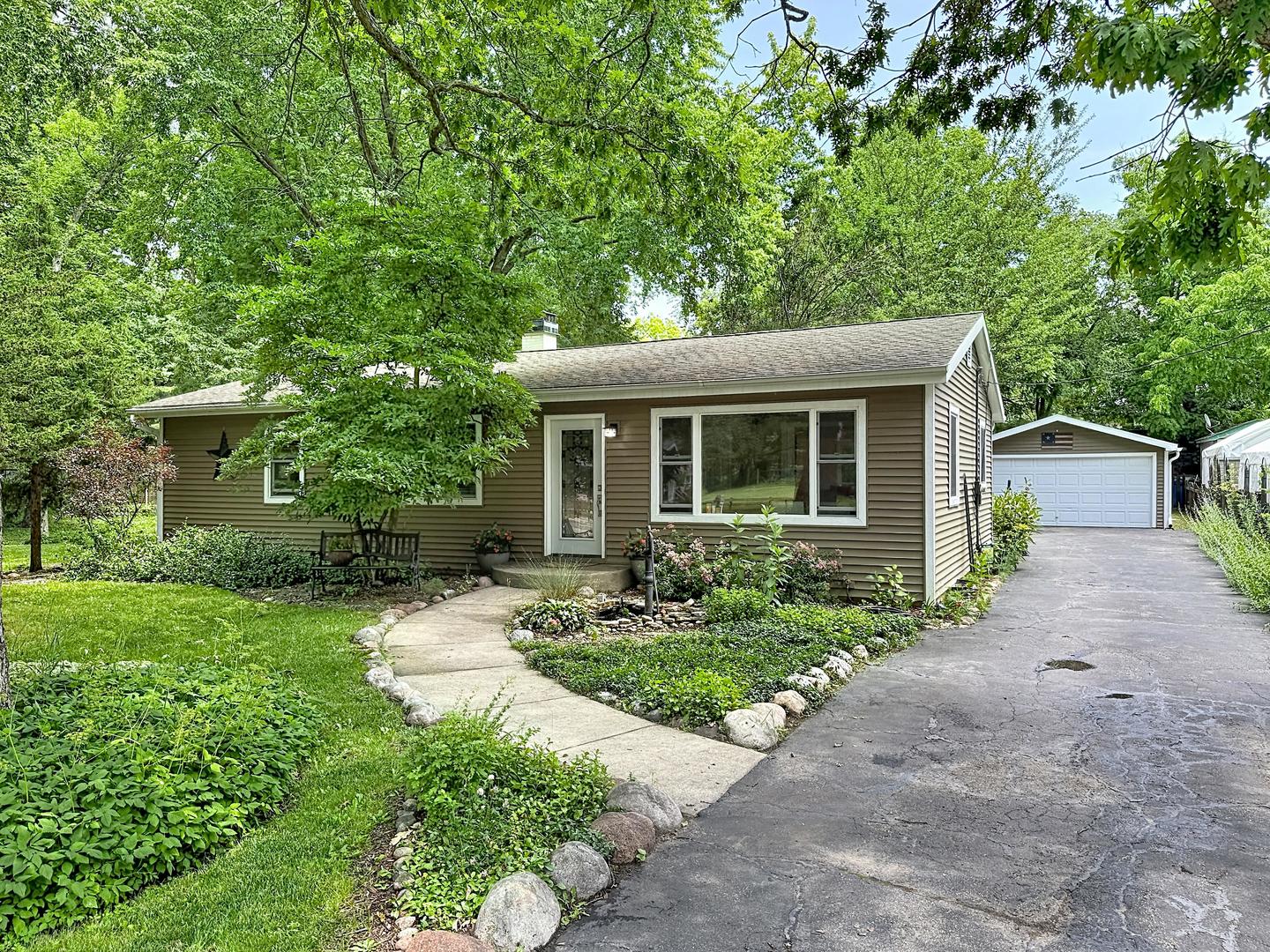 6506 Blaine Place Spring Grove, IL 60081 - Photo 2 of 68