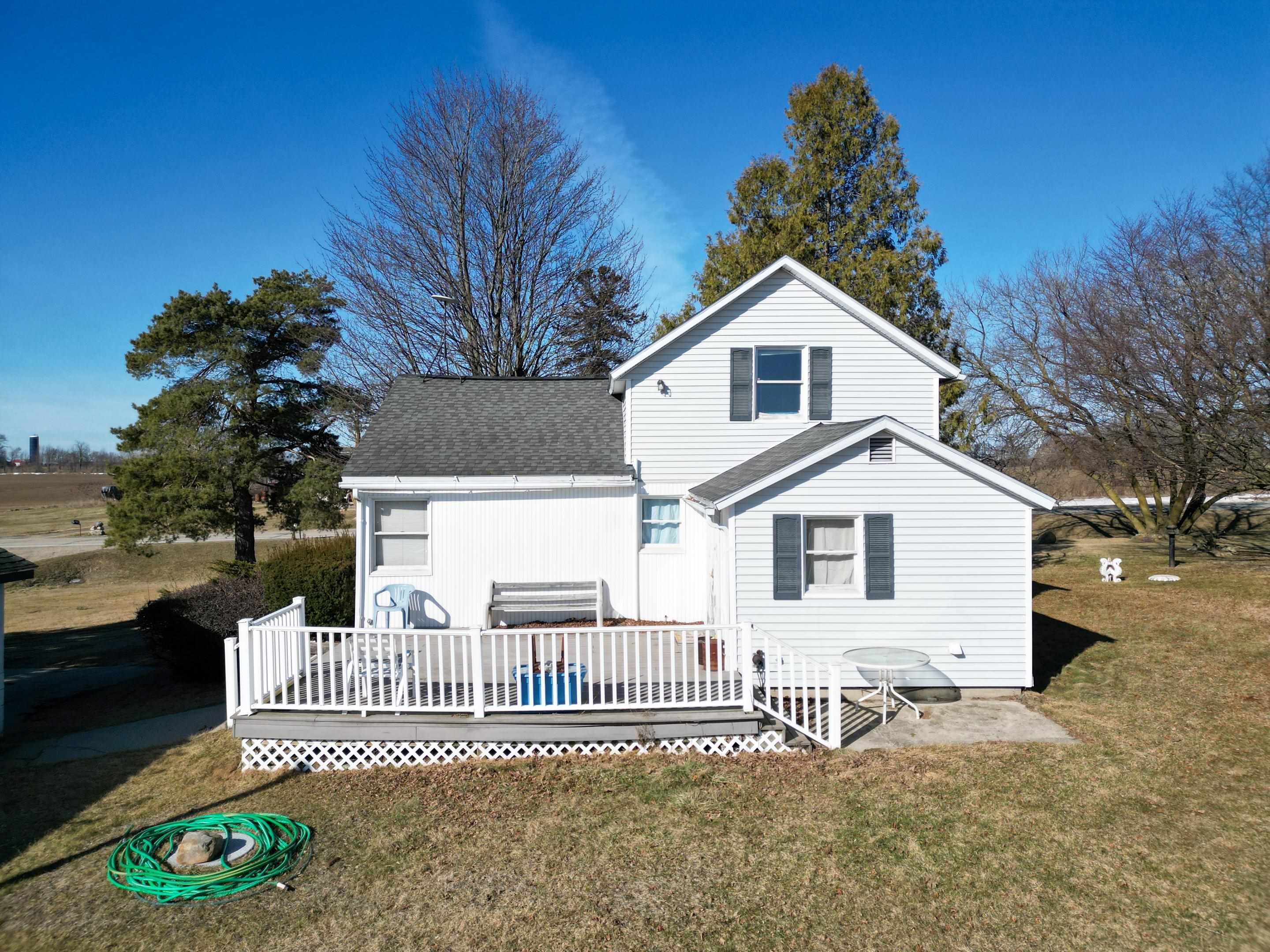 11669 West County Line Road Blanchard, MI 49310 - Photo 19 of 24