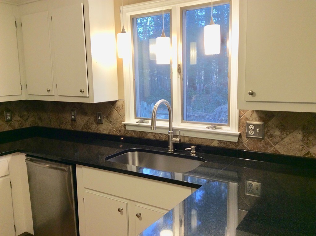 38 Peter Road Plymouth, MA 02360 - Photo 8 of 30 Gallery Image 8
