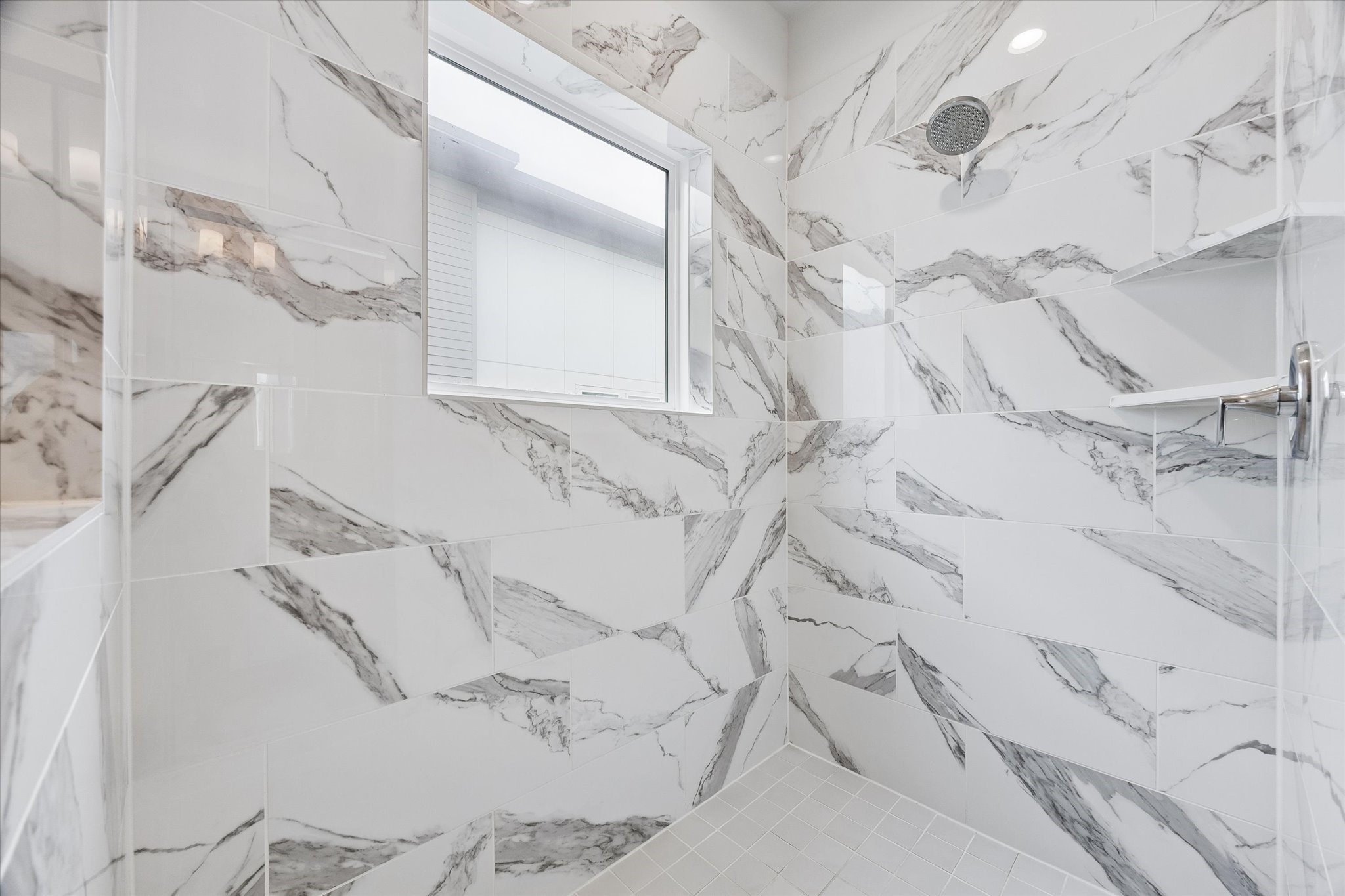 1310 Hussion Street Houston, TX 77003 - Photo 21 of 34 Huge Shower!