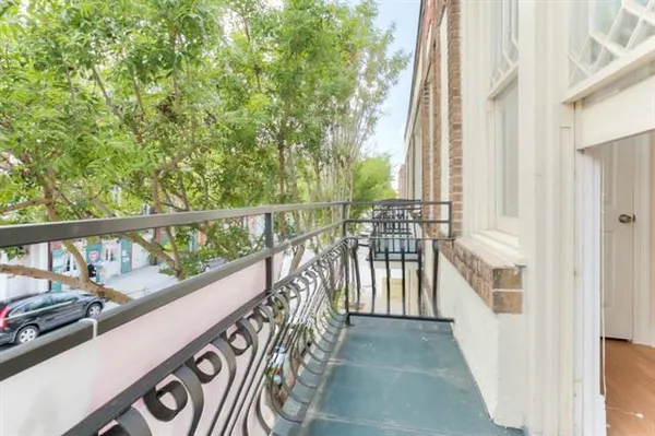 $2,000 | 611 Julia Street, Unit F, New Orleans, LA 70130