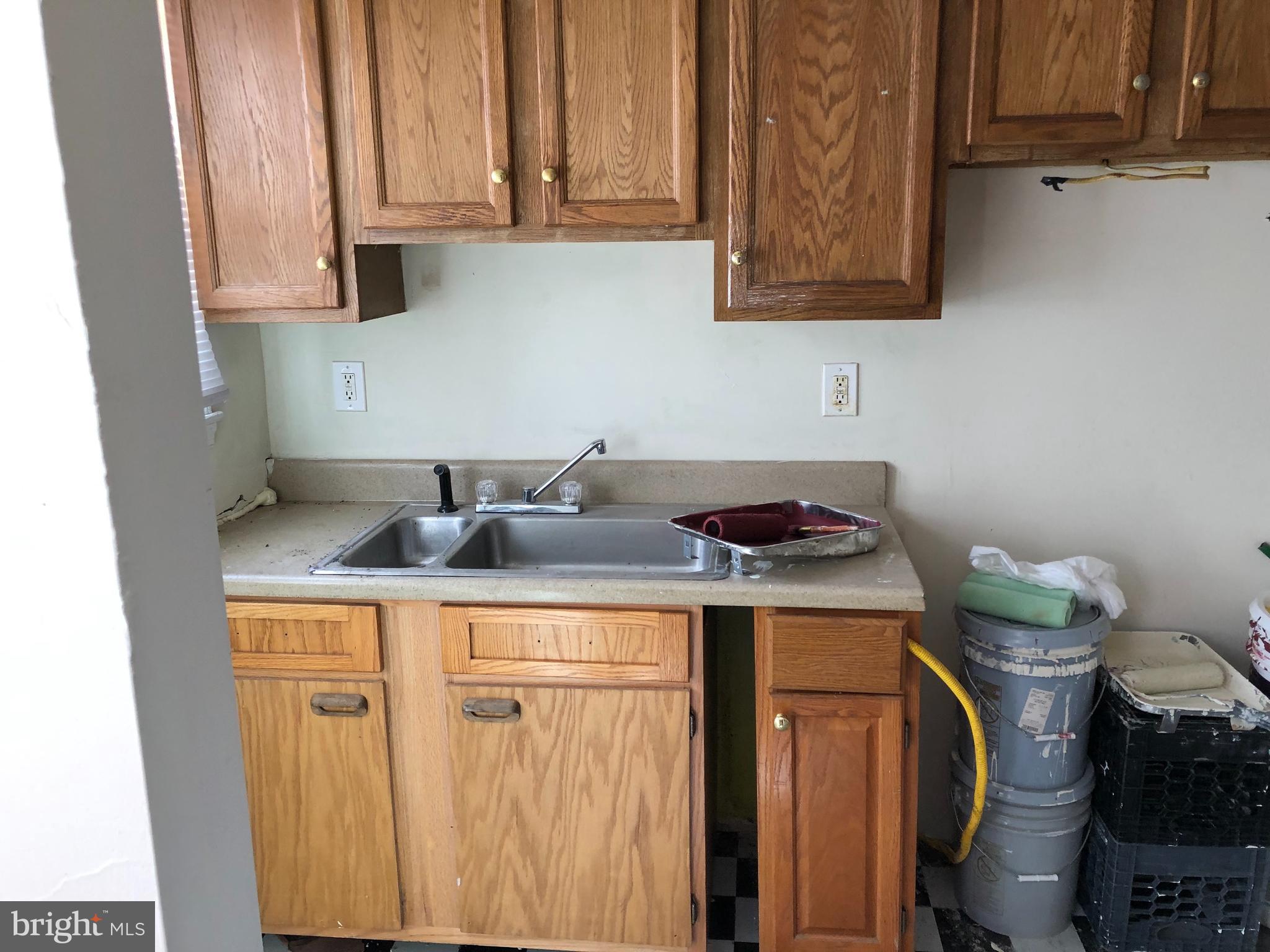 2303 Belair Road Baltimore, MD 21213 - Photo 6 of 11 Gallery Image 6
