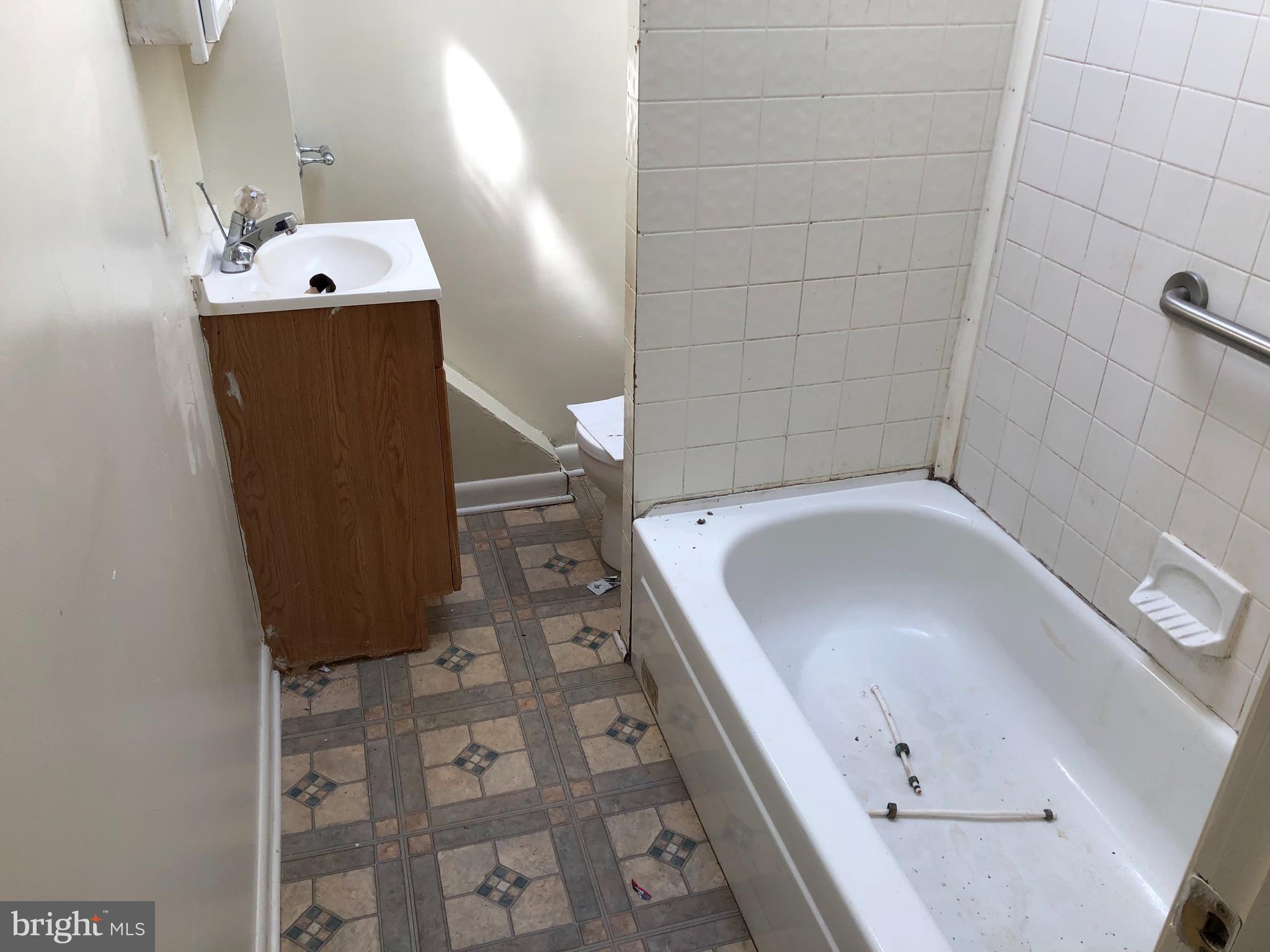 2303 Belair Road Baltimore, MD 21213 - Photo 9 of 11 Gallery Image 9