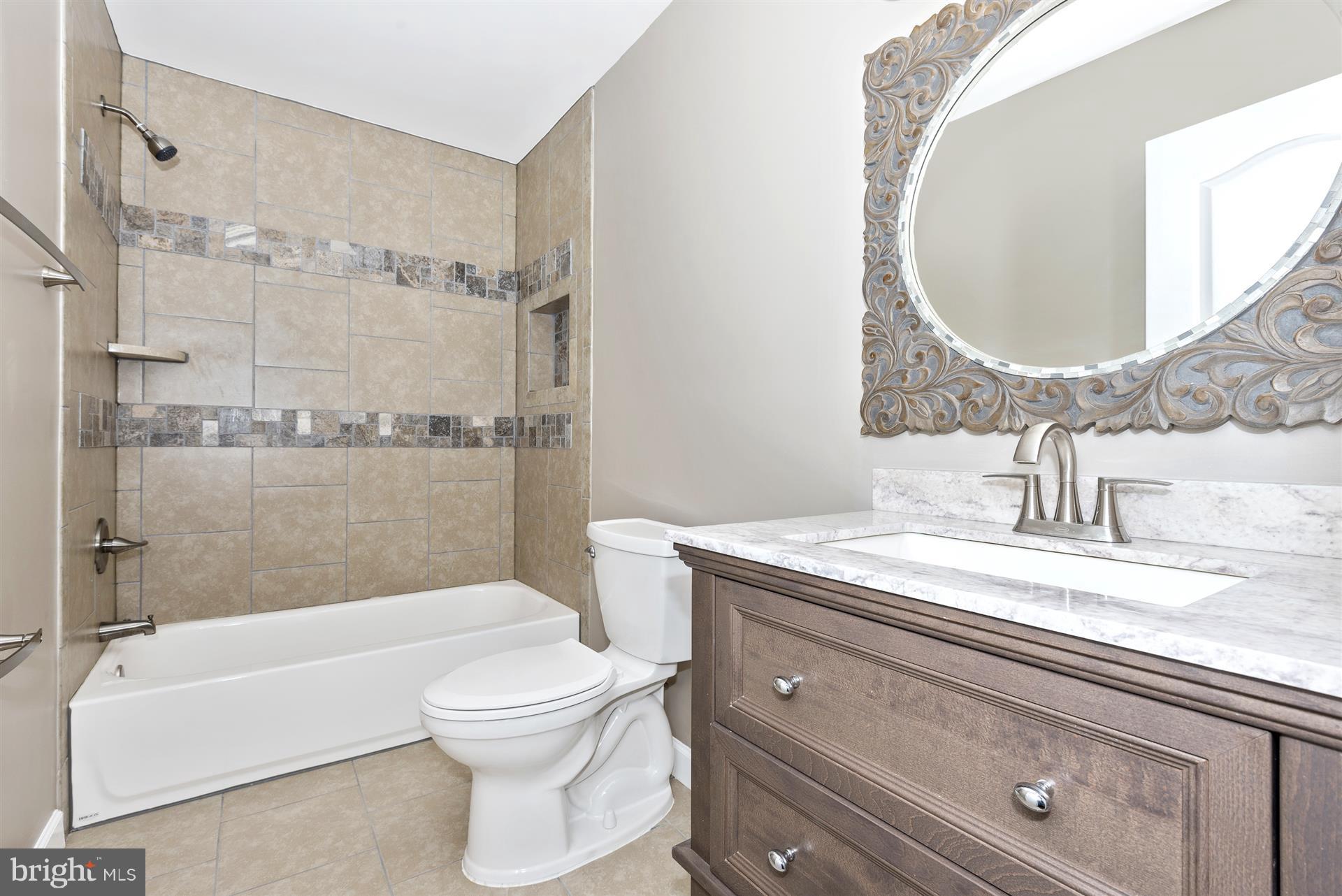 10462 Old Annapolis Road Frederick, MD 21701 - Photo 15 of 30 Full Hall Bath