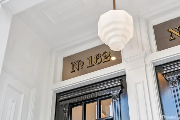 $1,995,000 | 162 Noe Street, San Francisco, CA 94114