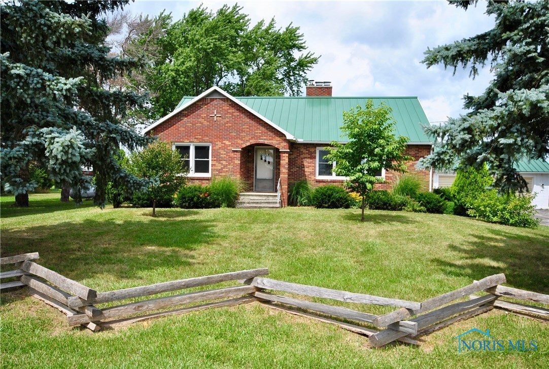 10260 Reitz Road Perrysburg, OH 43551 - Photo 3 of 29 Gallery Image 3