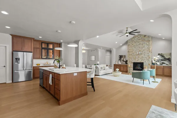 $799,900 | 294 East Sweetwater Way, Appleton, WI 54913