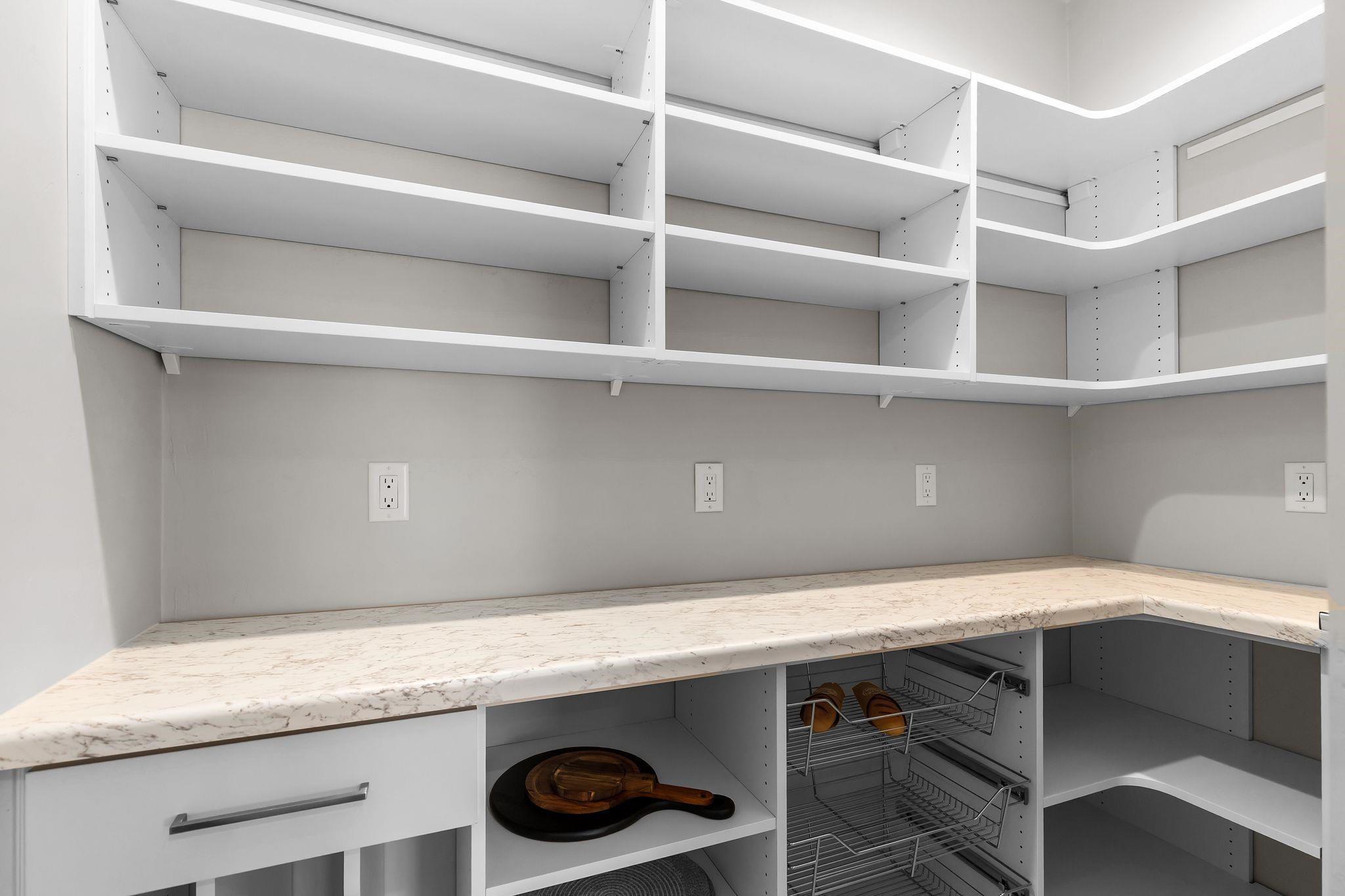 294 East Sweetwater Way Appleton, WI 54913 - Photo 31 of 84