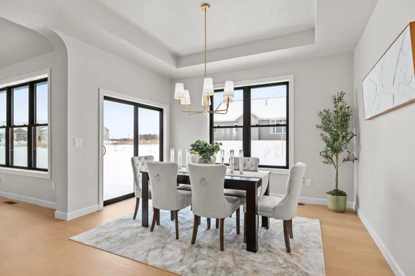 $799,900 | 294 East Sweetwater Way, Appleton, WI 54913