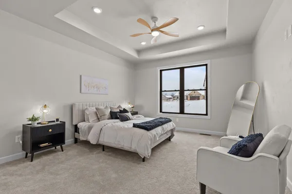 $799,900 | 294 East Sweetwater Way, Appleton, WI 54913