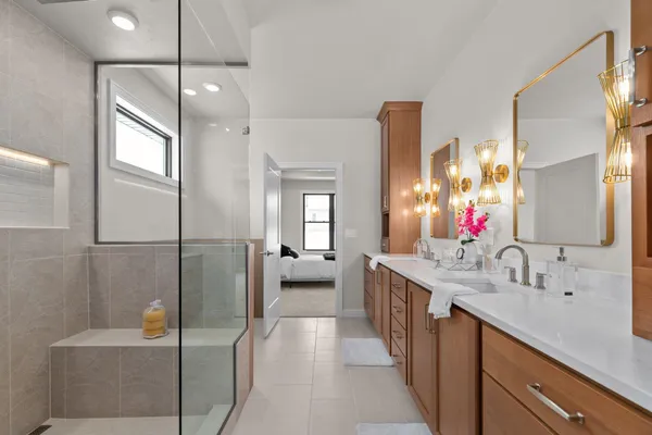 $799,900 | 294 East Sweetwater Way, Appleton, WI 54913